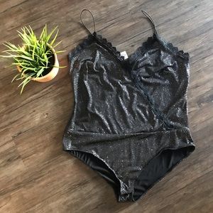 Black sparkly bodysuit for curvy women. Size 2X